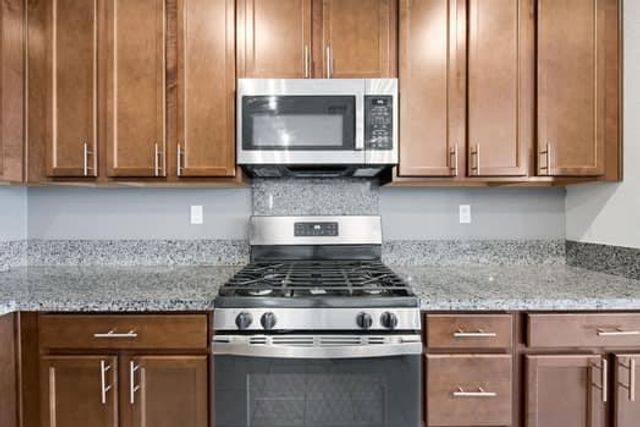 7447 Darque Way, Elk Grove, CA 95757