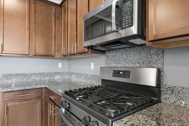 7447 Darque Way, Elk Grove, CA 95757