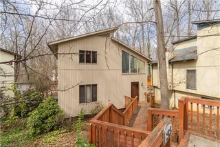 2725 Woodlore Trail, Winston-salem, NC 27103
