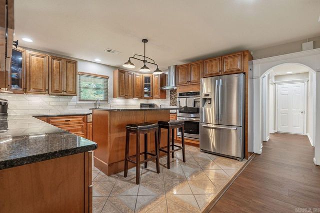 289 Northlake Cove, Hot Springs, AR 71901