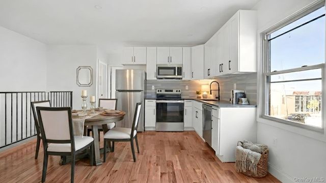1148 E 211th Street, Bronx, NY 10469