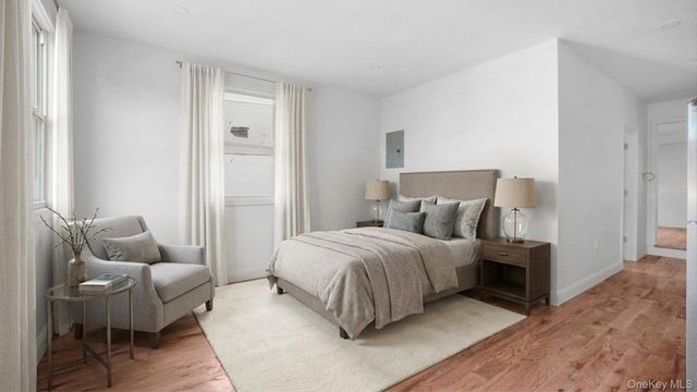 1148 E 211th Street, Bronx, NY 10469