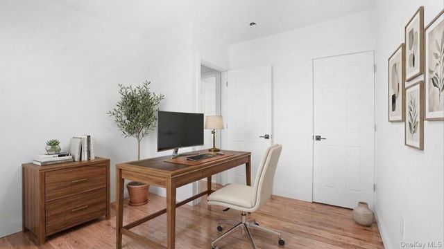 1148 E 211th Street, Bronx, NY 10469