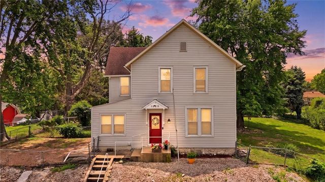 1025 Ironmoulders Street, Leavenworth, KS 66048