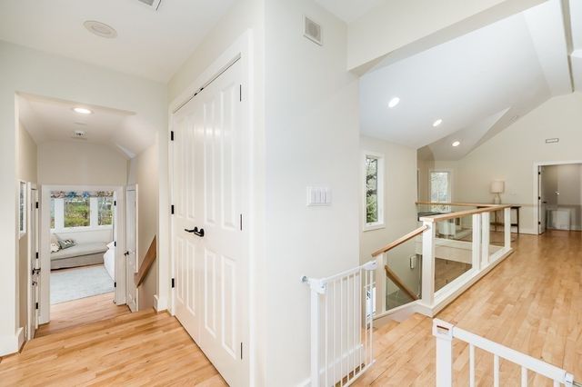 33 Forster Rd, Manchester, MA 01944