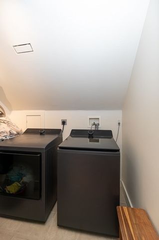 33 Forster Rd, Manchester, MA 01944