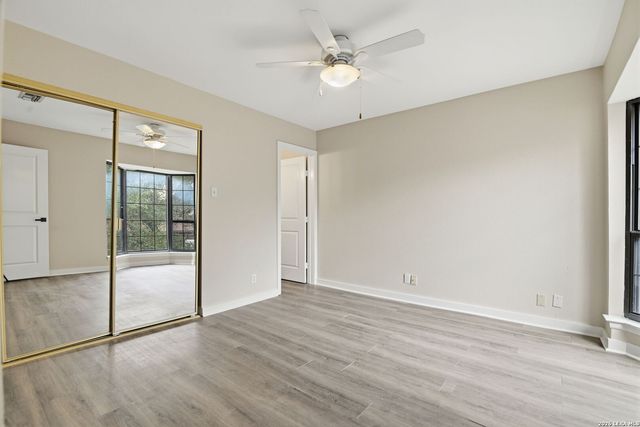 3605 Hidden Dr Apt B4, San Antonio, TX 78217