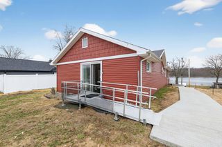 69907 Sunset Boulevard, Union, MI 49130