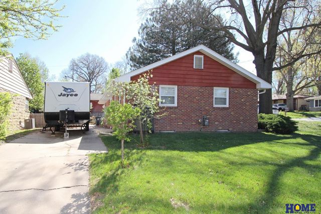 5400 L Street, Lincoln, NE 68510