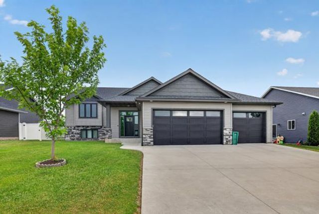 4268 NW Genevieve Place NW, Rochester, MN 55901