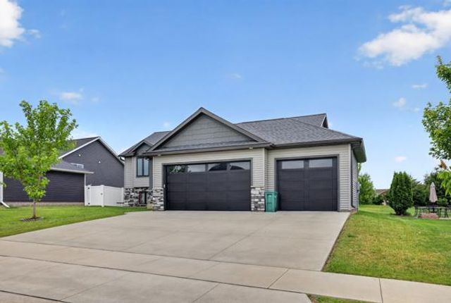 4268 NW Genevieve Place NW, Rochester, MN 55901