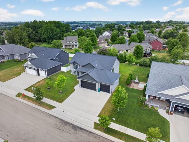 4268 NW Genevieve Place NW, Rochester, MN 55901