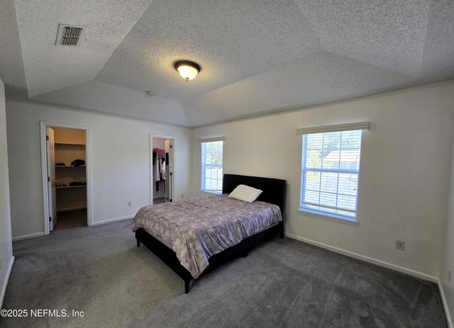 1132 FROMAGE Circle E, Jacksonville, FL 32225