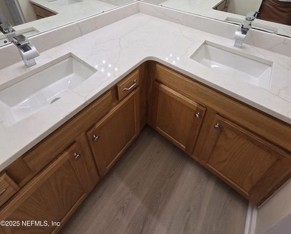 1132 FROMAGE Circle E, Jacksonville, FL 32225