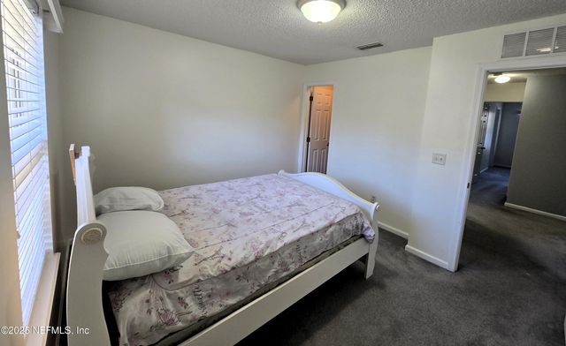 1132 FROMAGE Circle E, Jacksonville, FL 32225