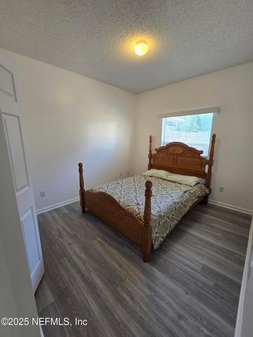 1132 FROMAGE Circle E, Jacksonville, FL 32225