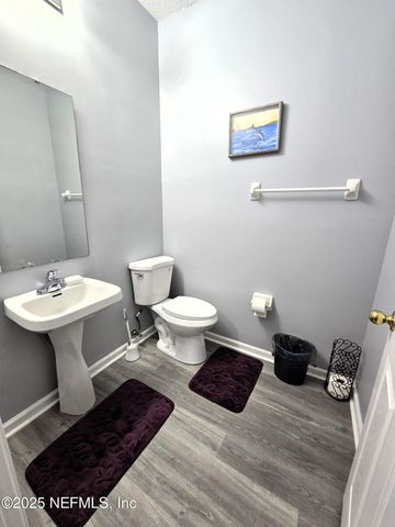 1132 FROMAGE Circle E, Jacksonville, FL 32225