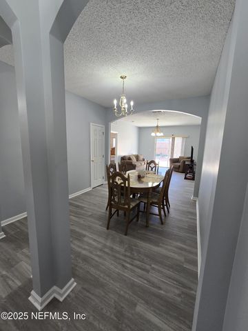 1132 FROMAGE Circle E, Jacksonville, FL 32225