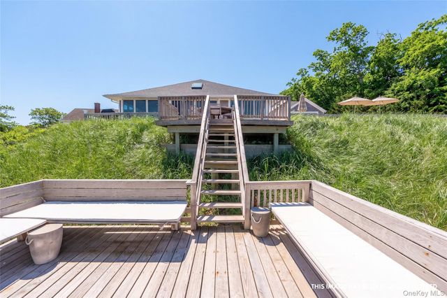 21515 Soundview Avenue, Southold, NY 11971
