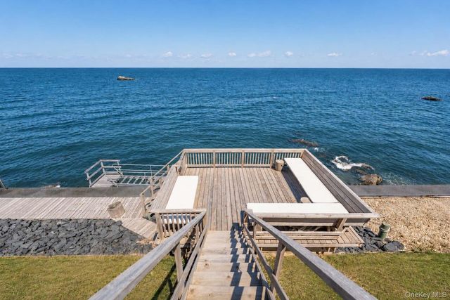 21515 Soundview Avenue, Southold, NY 11971