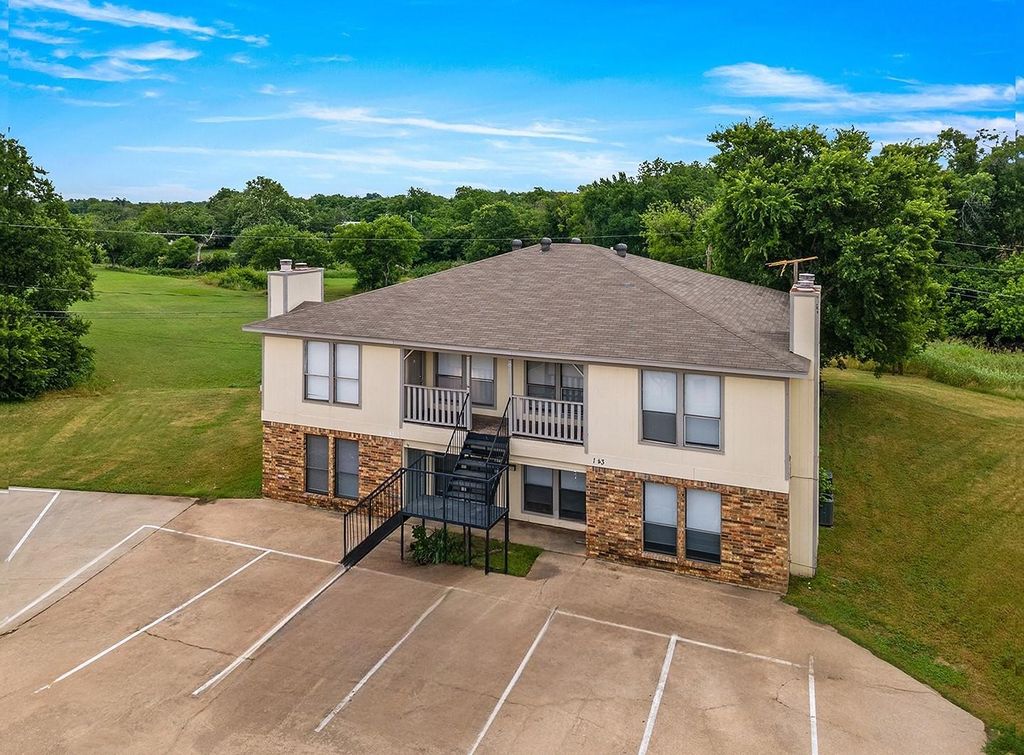 143 Allencrest Drive, White Settlement, TX 76108 — photo 2
