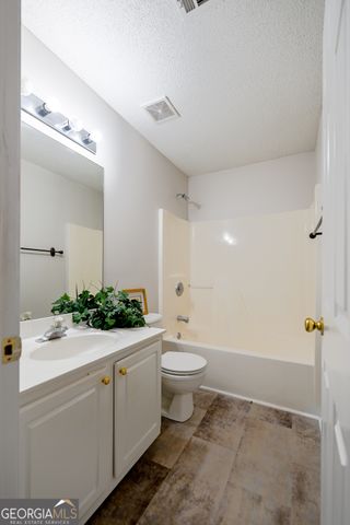 1570 Swan Valley Court, Lawrenceville, GA 30043