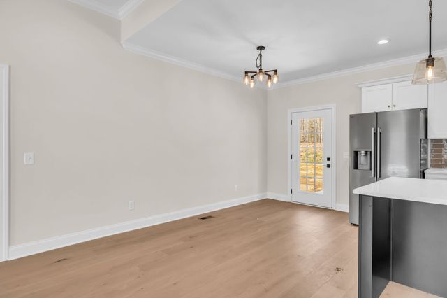 104 Stonebrook Dr, Shelbyville, TN 37160