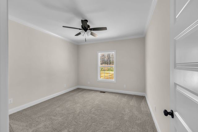 104 Stonebrook Dr, Shelbyville, TN 37160