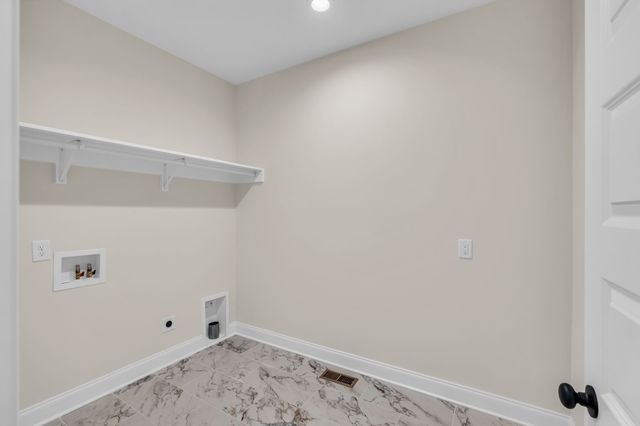 104 Stonebrook Dr, Shelbyville, TN 37160