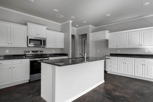 7605 WELLINGTON Court, Amarillo, TX 79119