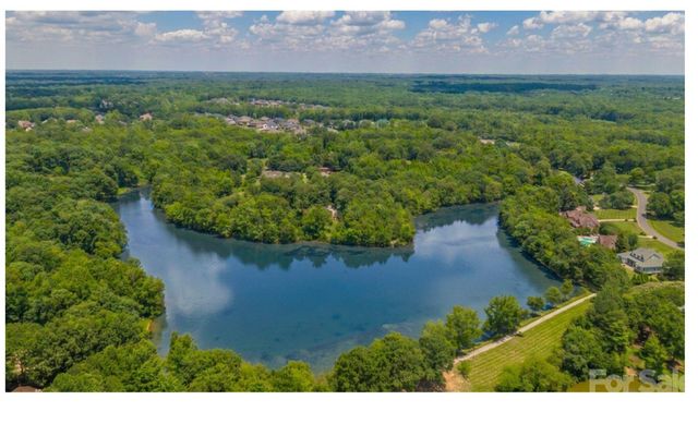 8903 New Town Road, Waxhaw, NC 28173