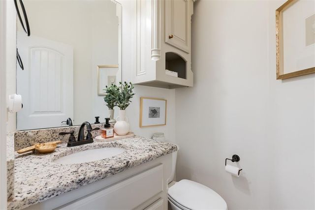 535 Eagle Lake Lane, Newcastle, OK 73065