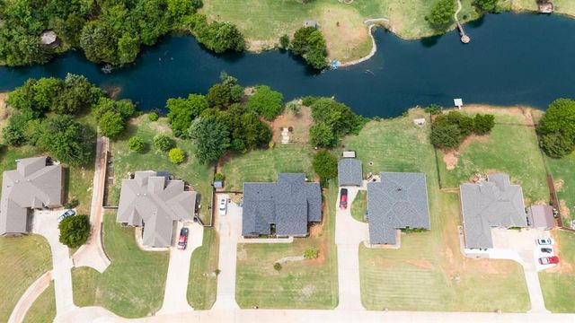 535 Eagle Lake Lane, Newcastle, OK 73065