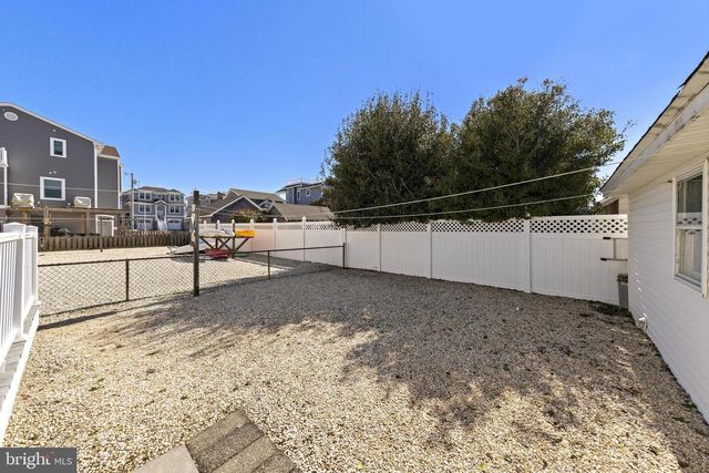 16 E PAULDING AVE, Long Beach Township, NJ 08008