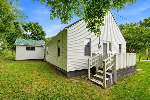 1127 N Jefferson Drive, Huntington, WV 25701