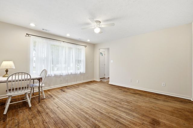 1127 N Jefferson Drive, Huntington, WV 25701