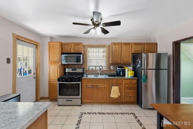 724 Charles Street, Perth Amboy, NJ 08861