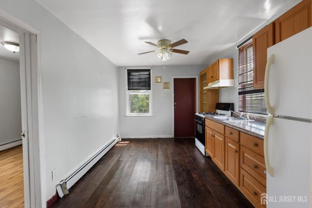 724 Charles Street, Perth Amboy, NJ 08861