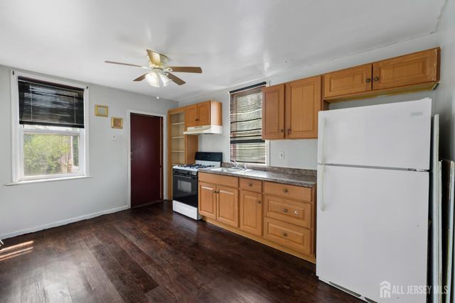 724 Charles Street, Perth Amboy, NJ 08861