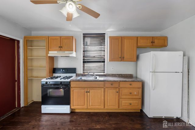 724 Charles Street, Perth Amboy, NJ 08861