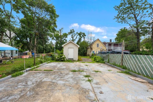 724 Charles Street, Perth Amboy, NJ 08861