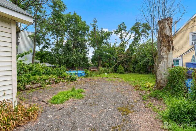 724 Charles Street, Perth Amboy, NJ 08861