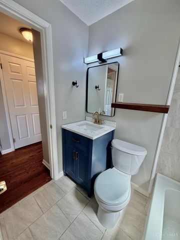 3909 Cedarwood Place, Silverton, OH 45213
