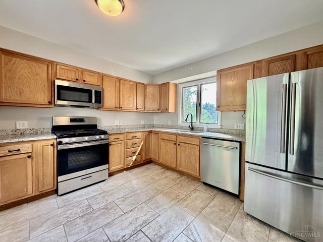 3909 Cedarwood Place, Silverton, OH 45213