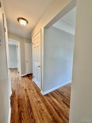 3909 Cedarwood Place, Silverton, OH 45213