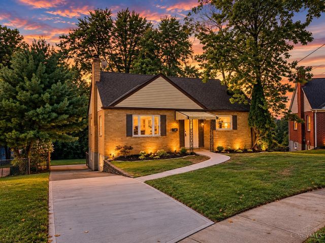 3909 Cedarwood Place, Silverton, OH 45213