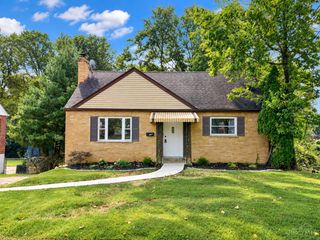 3909 Cedarwood Place, Silverton, OH 45213