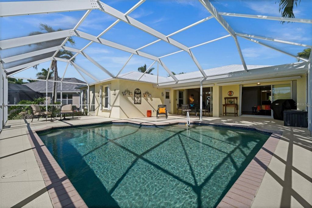 Image 2 of property listing at 2926 SW 38TH TERRACE, Cape Coral, FL 33914