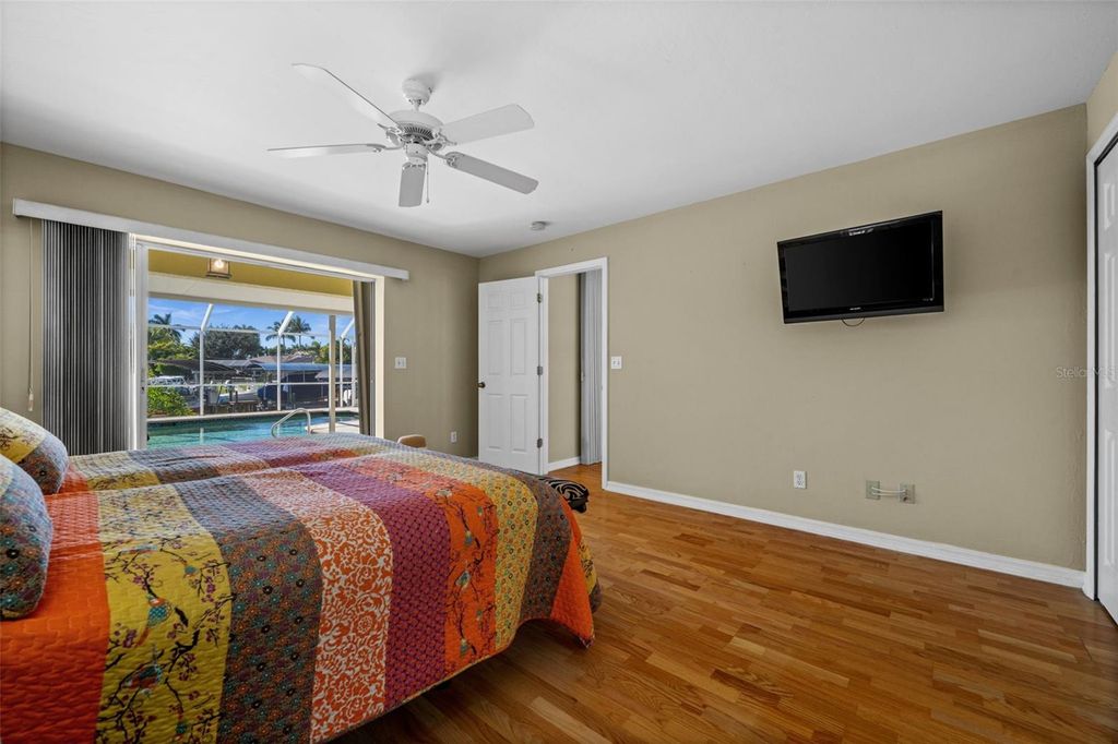 Image 17 of property listing at 2926 SW 38TH TERRACE, Cape Coral, FL 33914