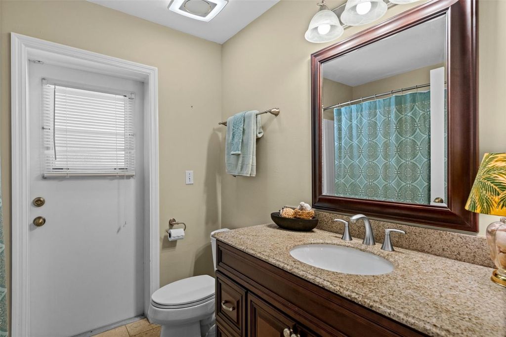 Image 23 of property listing at 2926 SW 38TH TERRACE, Cape Coral, FL 33914